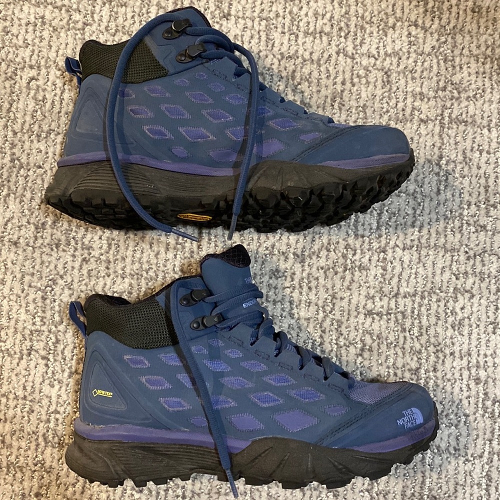 Like new hiking boots!